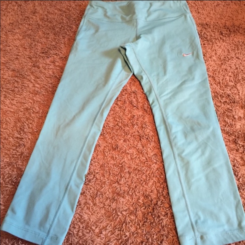 Nike Dri-Fit cropped legging